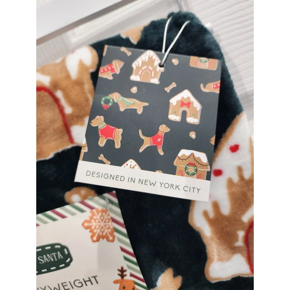Oversized Christmas Holiday Gingerbread Dog House Soft Plush Blanket Throw
